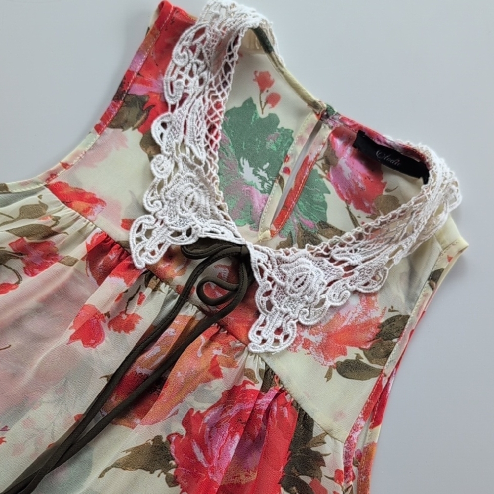 Elodie Floral Lace Collar Blouse